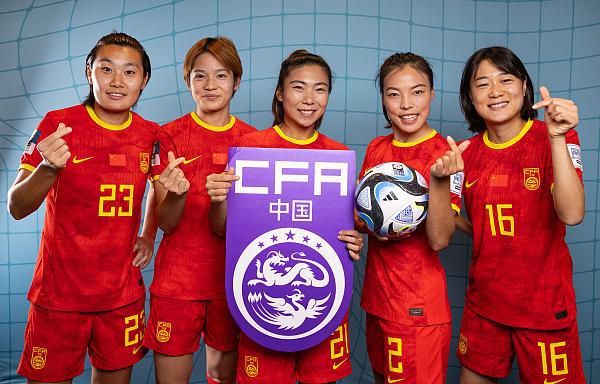 国产中文制服丝袜另类